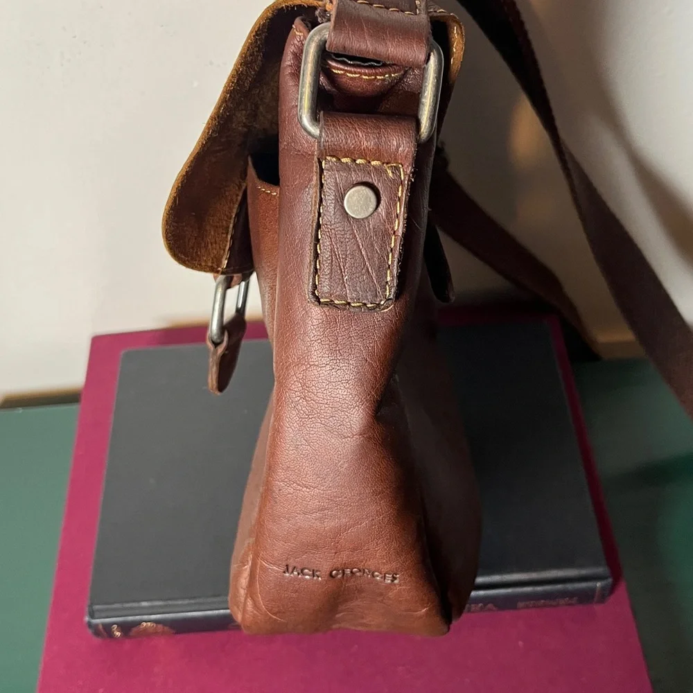 Jack Georges Brown Genuine Leather Voyager Horseshoe Crossbody Bag - Picture 5 of 14